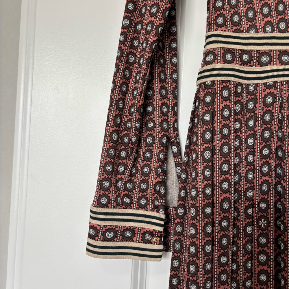 TORY BURCH Silk Blend Pleated Skirt Sun Prints All Over Dress Size Small - Picture 6 of 9